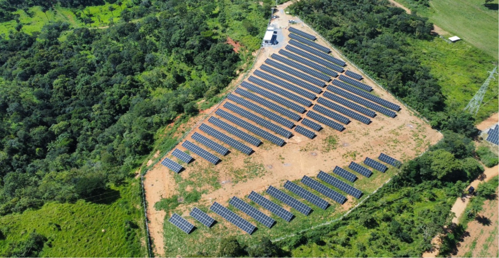 Usinas solares próprias do Grupo Prana gerando energia limpa